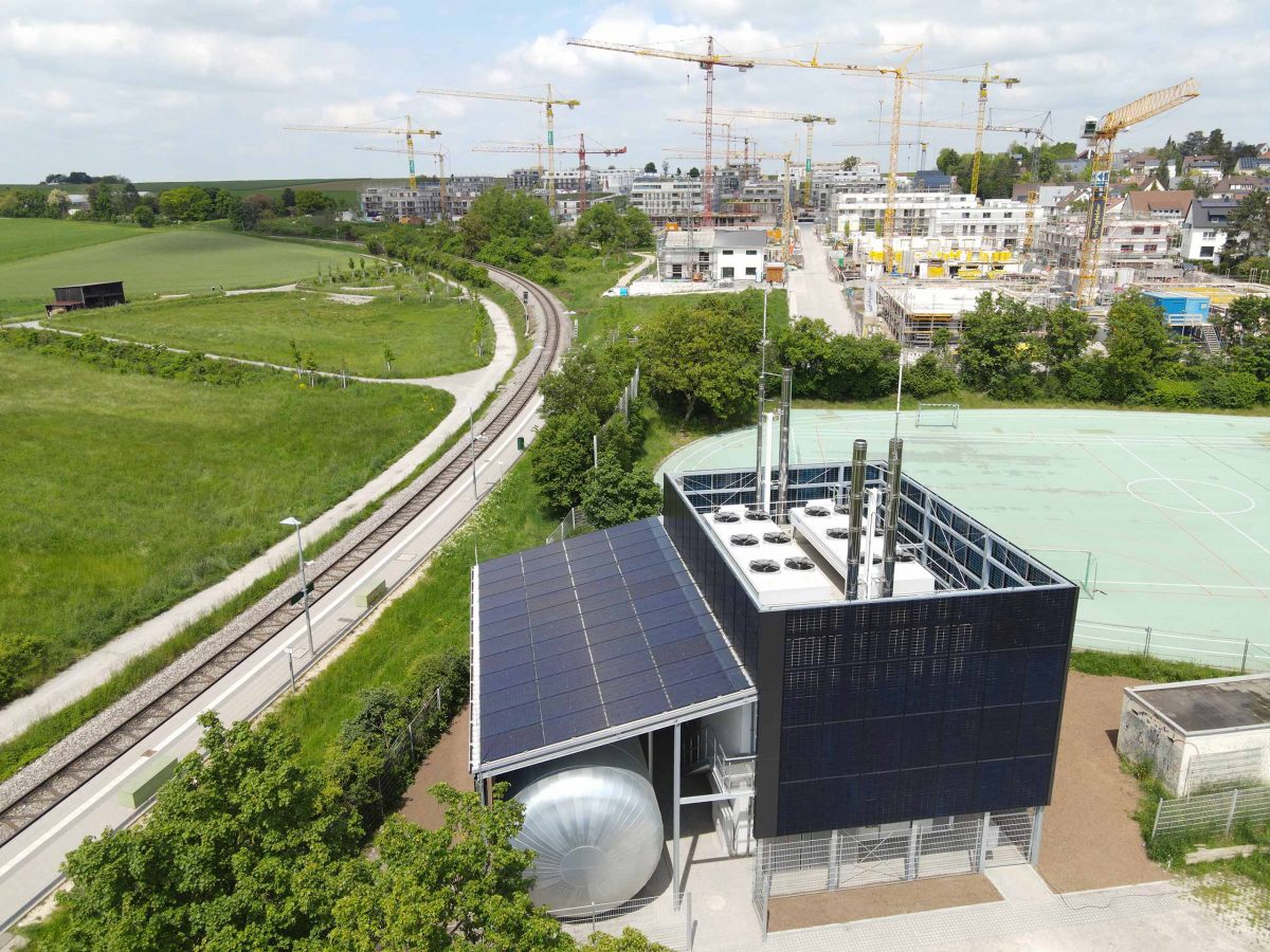15674508740903370165allefuc39fballfeldgroc39fe Solarfassade Bricht Alle Rekorde Photovoltaikhtml