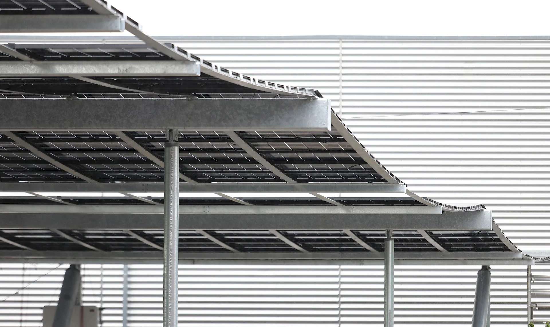 PARK-SOLAR in Hemmingen PARK-SOLAR PV-Parkplatzüberdachung des GSV in Hemmingen
